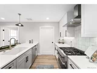 Photo #5: 6832003 Listing