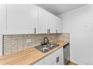 Photo #2: 6834097 Listing 