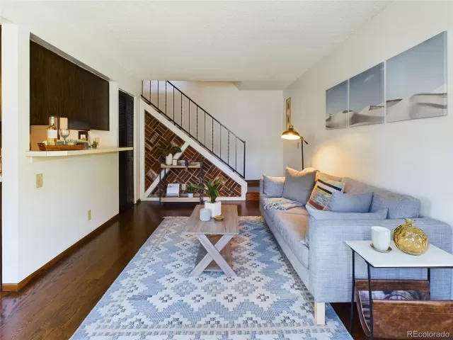 MLS: 6834166 Condo For Sale