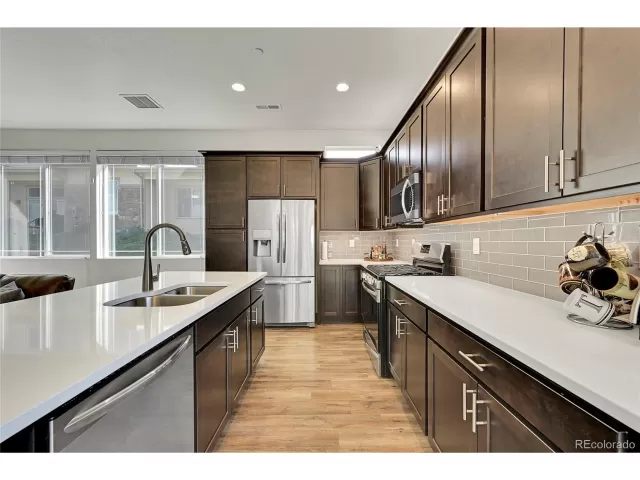 MLS: 6835991 Condo For Sale