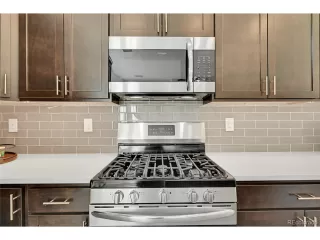 Photo #5: 6835991 Listing 