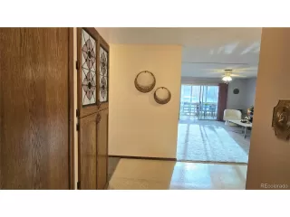 Photo #5: 6836684 Listing