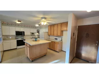 Photo #6: 6836684 Listing