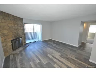 Photo #5: 6837460 Listing