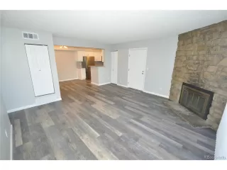 Photo #6: 6837460 Listing