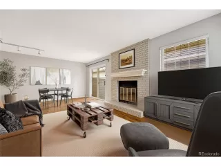 Photo #3: 6839732 Listing