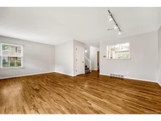 Photo #5: 6839732 Listing