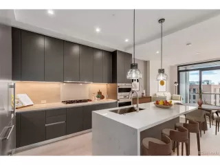 Photo #5: 6840996 Listing 