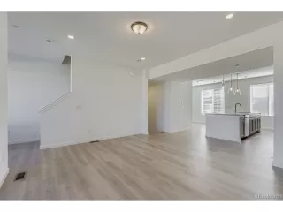 Photo #5: 6842204 Listing 