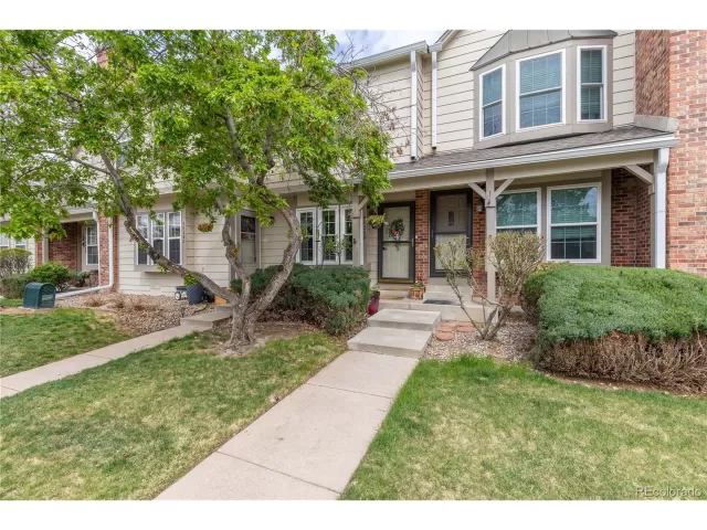 MLS: 6842222 Condo For Sale