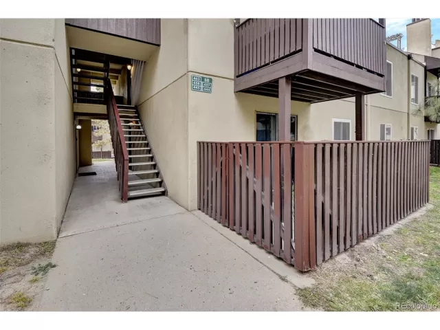 MLS: 6843114 Condo For Sale