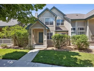 More Details about MLS # 6851027 : 10027 E HAWAII PL AURORA CO 80247