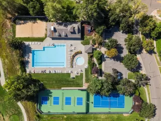 Photo #2: 6851153 Listing 