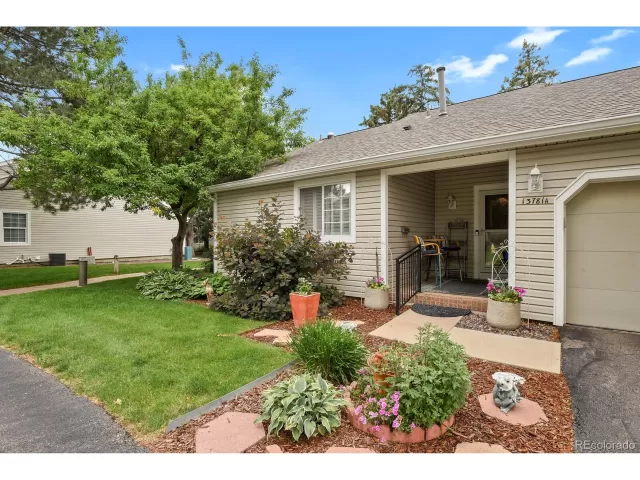 MLS: 6851830 Condo For Sale