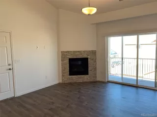 Photo #3: 6851851 Listing