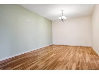 Photo #5: 6852628 Listing