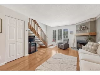 Photo #3: 6856621 Listing