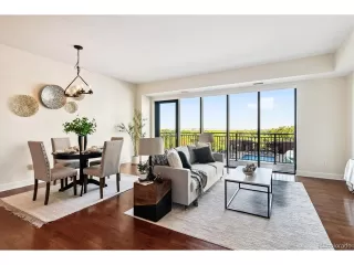 Photo #6: 6856770 Listing