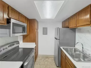 Photo #6: 6859574 Listing