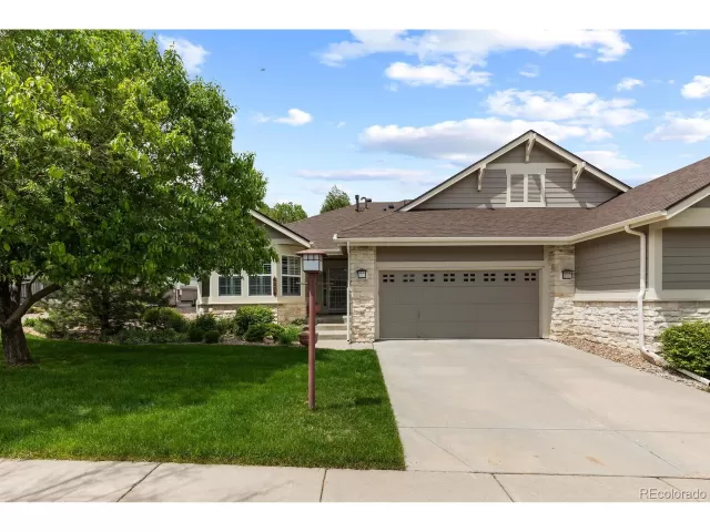 MLS: 6863616 Condo For Sale