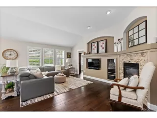 Photo #2: 6863616 Listing