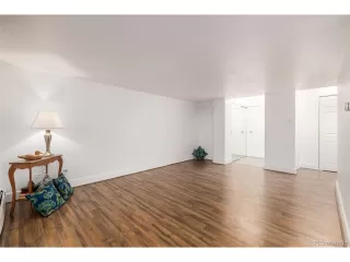 Photo #6: 6867065 Listing