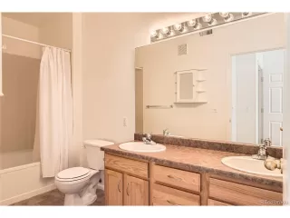 Photo #6: 6868969 Listing