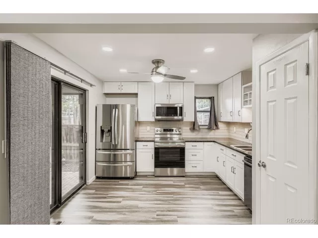 MLS: 6869557 Condo For Sale