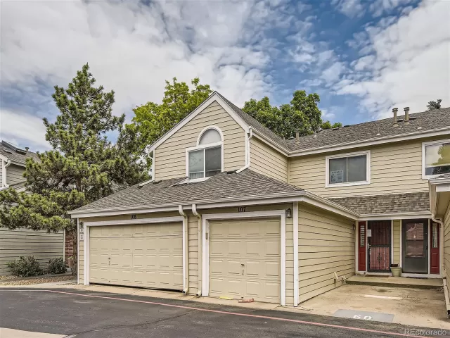 MLS: 6876791 Condo For Sale