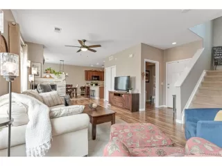 Photo #4: 6877298 Listing 