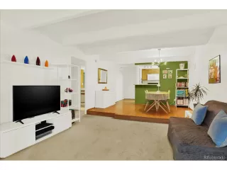 Photo #3: 6880844 Listing