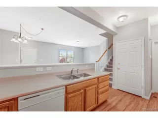 Photo #6: 6882271 Listing
