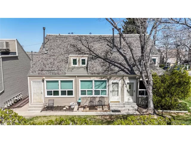 MLS: 6882813 Condo For Sale