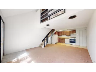 Photo #3: 6882813 Listing