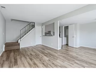 Photo #3: 6889696 Listing 