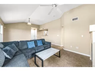 Photo #6: 6889942 Listing 