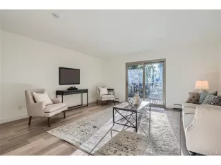 Photo #6: 6889994 Listing