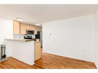 Photo #2: 6890141 Listing 