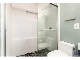 Photo #3: 6890141 Listing 