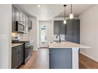 Photo #6: 6890596 Listing