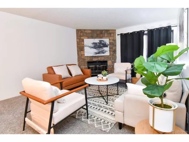 MLS: 6893416 Condo For Sale