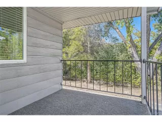 Photo #2: 6893583 Listing