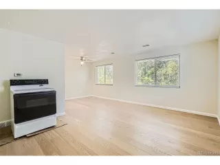 Photo #3: 6893583 Listing