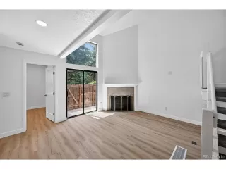 Photo #4: 6895884 Listing 