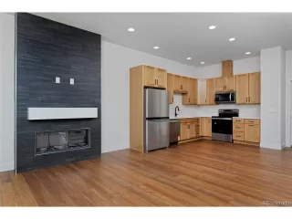 Photo #2: 6898378 Listing 