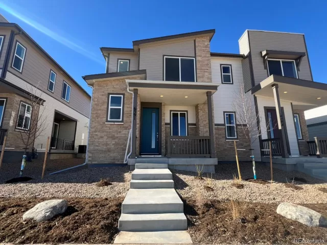 MLS: 6902794 Condo For Sale