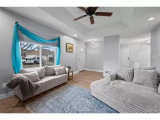 Photo #3: 6903900 Listing 