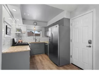 Photo #4: 6903900 Listing 