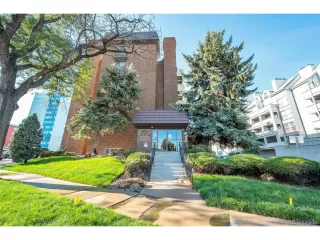 More Details about MLS # 6904428 : 4110 HALE PKWY 2J DENVER CO 80220
