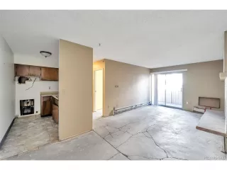 Photo #4: 6904428 Listing